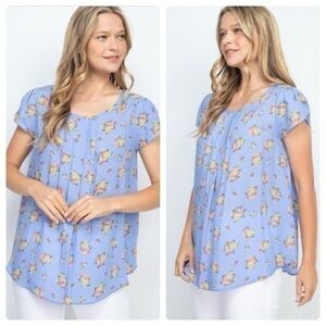 NWOT blue floral top size xl